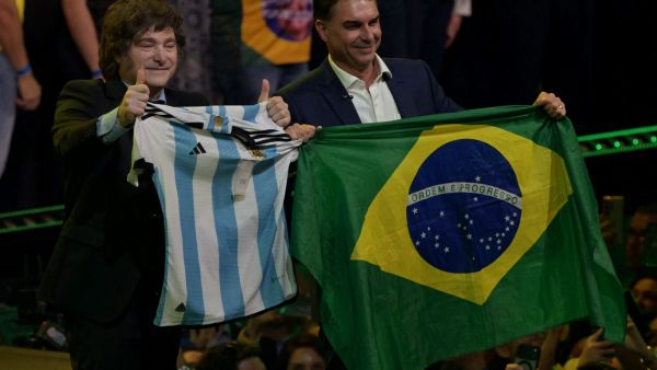 Argentinian President with former Brazilian President Bolsonaro