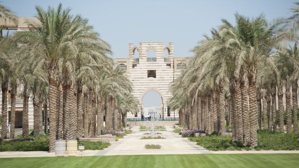 AUC Rُeleases Fourth Sustainability Report, Introduces First Environmental Sustainability Policy 