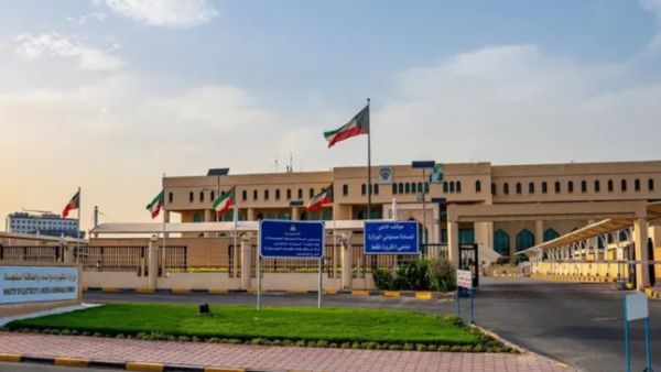 حريق جراء الهجوم على محطة الكهرباء وتأثر عدد كبير من وحدات توليد الطاقة