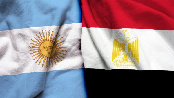 معلقين مباراة الأرجنتين ومصر اليوم في كأس العالم 2026