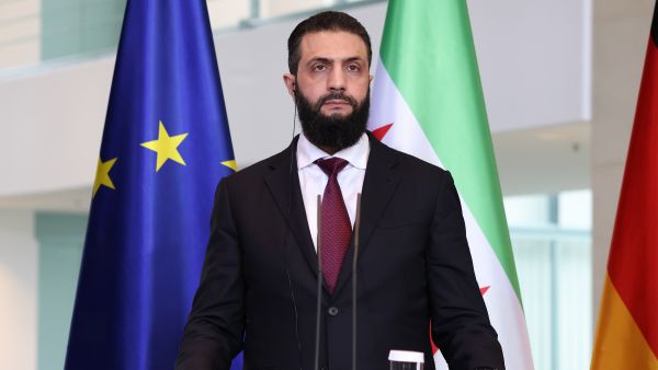 سوريا تحبط تهريب "ترسانة صاروخية" لحزب الله عبر الحدود العراقية