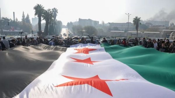مقتل جندي وإصابة اثنين بهجوم لمجهولين شرقي دير الزور في سوريا