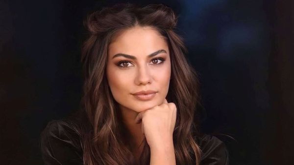مسلسل صانعات القبعات