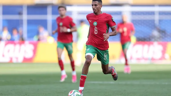 عز الدين أوناحي على رادار أتلتيكو مدريد