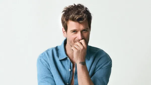 Kıvanç Tatlıtuğ