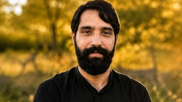 Iranian religious singer Hamidreza Rajabzadeh