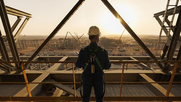 ADNOC Gas Delivers Resilient Q2 Net Income, Takes FID on Major Growth Projects