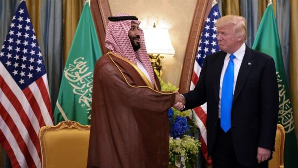 US President Donald Trump (R) and Saudi Deputy Crown Prince Mohammad bin Salman al-Saud (AFP)
