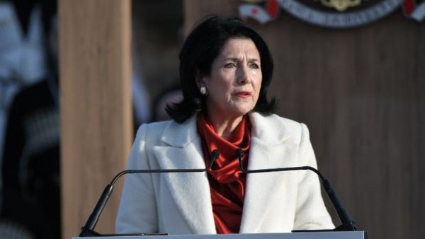 Georgia's new President Salome Zurabishvili gives a speech during her inauguration ceremony in Telavi on December 16, 2018. 
IRAKLI GEDENIDZE / POOL / AFP