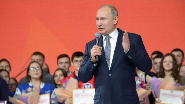 Russian President Vladimir Putin speaks at a national student forum in Kazan on January 25, 2018. (Alexey NIKOLSKY / SPUTNIK / AFP)