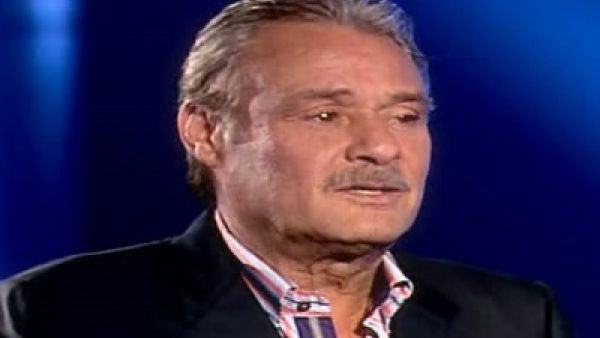 فاروق الفيشاوي يقاضي منتحل شخصيته على (تويتر)