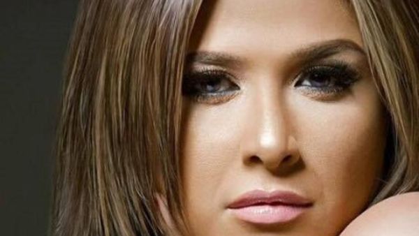 ياسمين عبد العزيز 