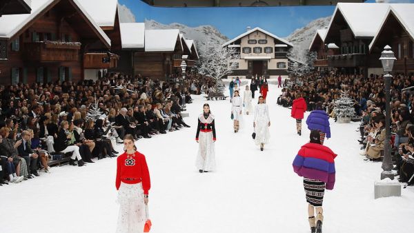 عرض أزياء شانيل 2019