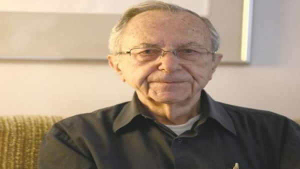 في أوائل الثمانينيات، كان أول من أدخل بنيامين نتانياهو الشاب إلى مجال السياسة الإسرائيلية.