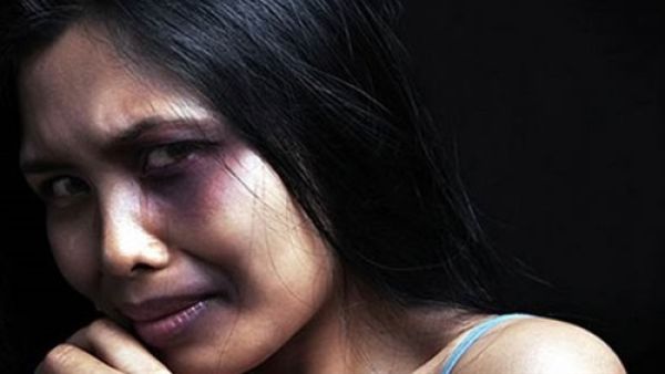 في 1954، أبقت المحكمة العليا الهندية على تجريم الزنا