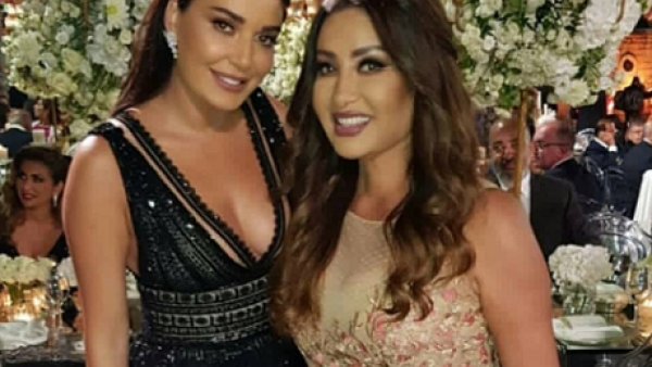 سيرين عبد التور تتغزل بلطيفة التونسية