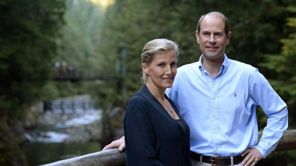 الأمير إدوارد وزوجته صوفي (dailymail.co.uk)