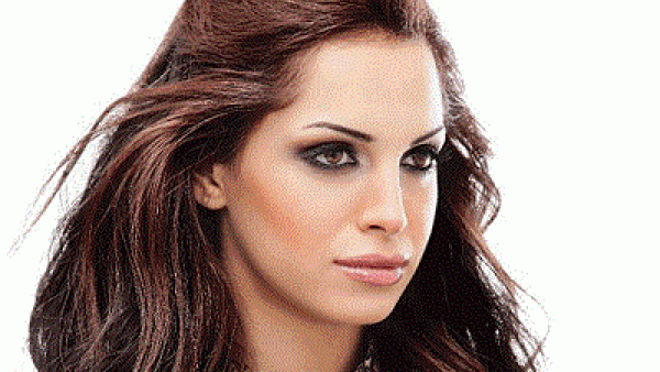 آمال ماهر تحدد موعد طرح ألبومها الجديد 