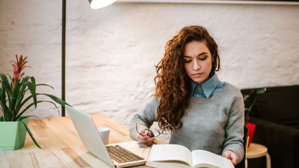 توقعات الأبراج اليوم الإثنين 15 يناير/كانون الثاني 2018 (shutterstock)

