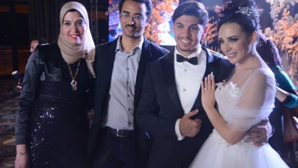 ساندي تضع مولودها بعد 7 سهور من الزواج