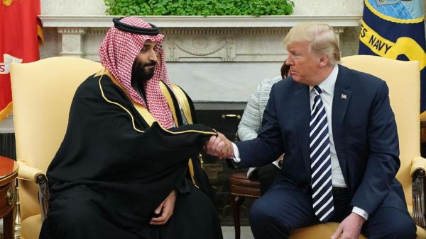 Both leaders stressed the strength and potential of Saudi-US ties before sitting down for talks with their officials. (Mandel Ngan / AFP)