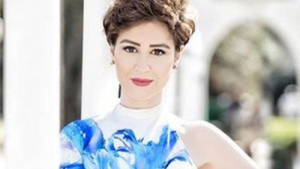 منة شلبي تنفي زواجها سرا