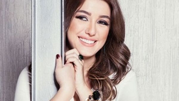 كندة علوش تنشر أحدث صورها مع عمرو يوسف 