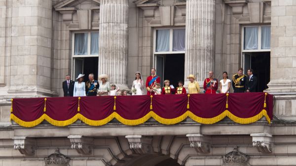 Britain's royal family on Buckingham Palace balcony  (Shutterstock/File Photo)