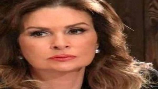 يسرا في جولة لمكافحة الإيدز 