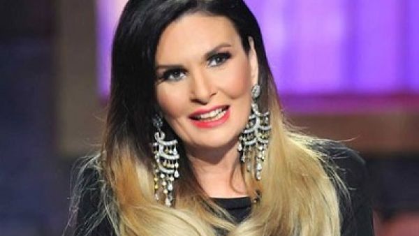 في ذكرى ميلادها الـ(62): يسرا تكشف سراl مثيرا لجمهورها 