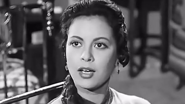 الفنانة القديرة آمال فريد