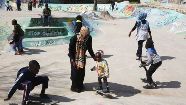 Refugee children skate at the "Seven Hills Skate Park" in Amman (AFP/File Photo)	