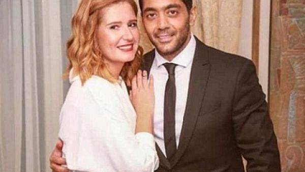 هنا شيحة تكشف موعد زفافها من أحمد فلوكس