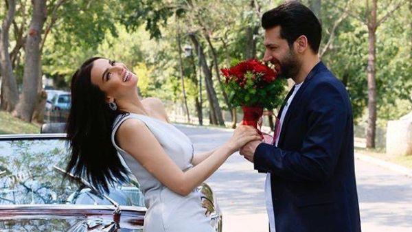 مراد يلدريم و زوجته المغربية ايمان الباني 