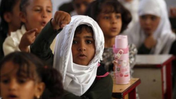 “The future of 4.5 million students hangs in the balance” (AFP)