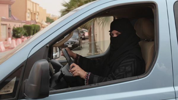 The General Traffic Department and Najm will develop a process of accommodating and serving Saudi females involved in road accidents (AFP/File)