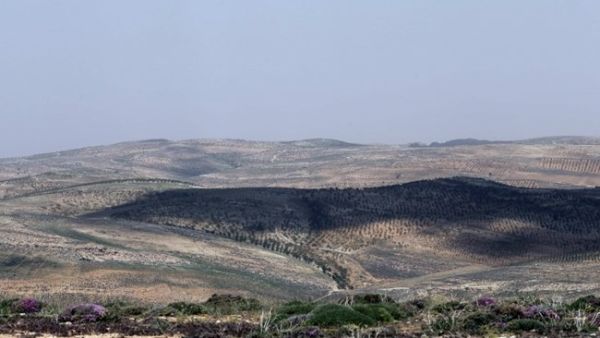 Since the outbreak of the Syrian war in 2011, many border crossings between Lebanon and Syria have been closed (AFP/File Photo)