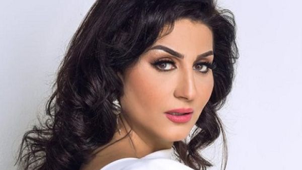 وفاء عامر تحذر جمهورها