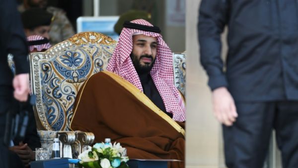 Saudi Crown Prince Mohammed bin Salman warms of dark days ahead for the region if Iran is not checked (AFP/File Photo)	