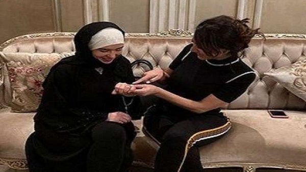 صورة و بوست تثيران التكهنات بزواج الراقصة دينا عقب ادائها العمرة