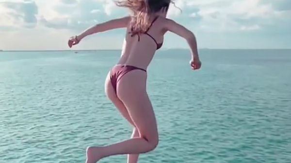 Weeee! Victoria's Secret catwalker Gigi Hadid got wet and wild while yachting in Miami on Sunday (Source: gigihadid - Instagram) Weeee! Victoria's Secret catwalker Gigi Hadid got wet and wild while yachting in Miami on Sunday (Source: gigihadid - Instagram)