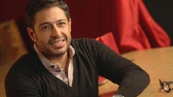 حماقي يصور (ما بلاش) في اوروبا 