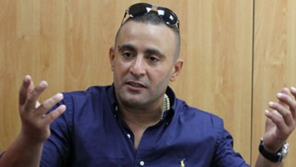 أحمد السقا في المانيا للاطمئنان على صحة ابنته