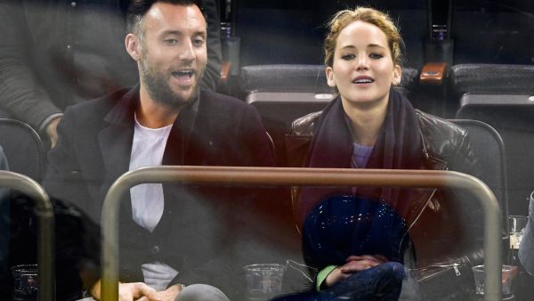 جينيفر لورانس وخطيبها