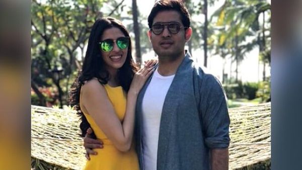 Mukesh Ambani with Russell Mehta's daughter Shloka (Twitter)