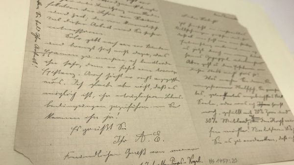 Letters written by Albert Einstein (Twitter)