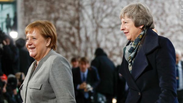 Prime Minister Theresa May  arriving to meet Chancellor Angela Merkel (Twitter)