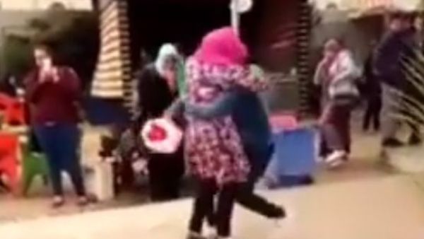Girl was expelled for hugging her fiance in al-Azhar university Egypt (Twitter)
