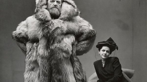 Unforgettable Irving Penn photograph from 1947 (Twitter)