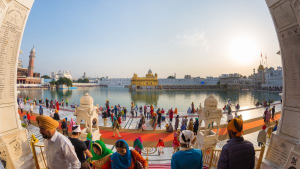Golden Temple Punjab, India (Twitter)